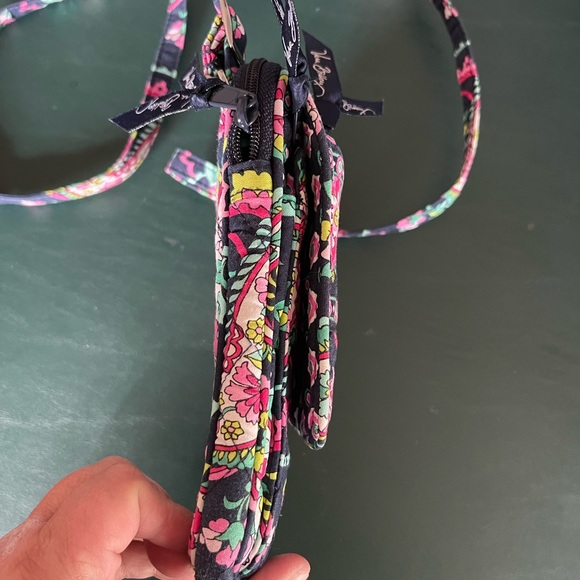Vera Bradley crossbody purse - Picture 4 of 16